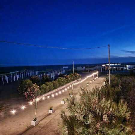 Beach Suites - By Lido Scalzone Castel Volturno Exterior foto