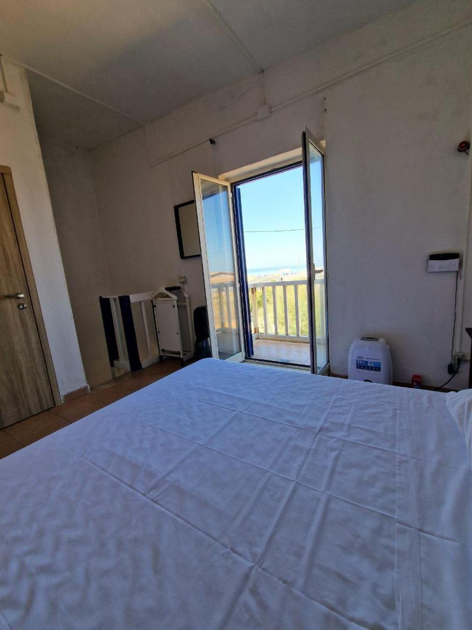 Beach Suites - By Lido Scalzone Castel Volturno Exterior foto